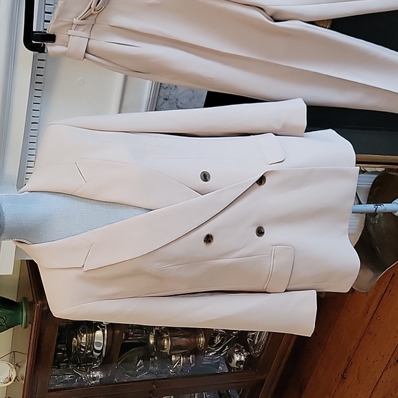 Express Suit Peak Lapel Double breasted Suit. New with tags. Boyfriend blazer - Picture 4 of 11